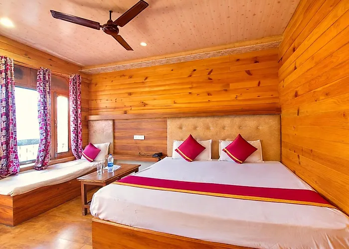Front View Hotel Vinayak Grand Near Mall Road Best Luxury Stay In Nainital