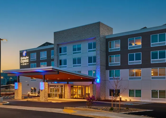 Holiday Inn Express & Suites Roseburg North By Ihg