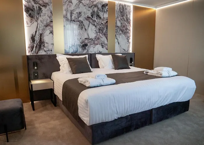 Aslan Gold Hotel