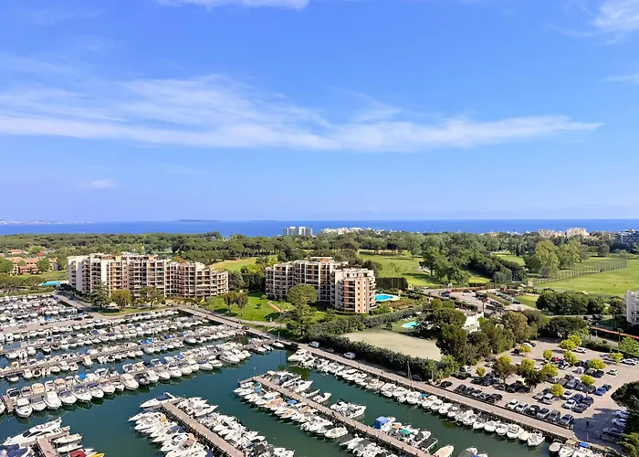 La Marina Cannes Suites