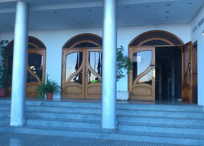 Hotel Reconquista