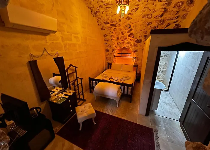 ŞAHMERAN HOTEL&Cafee