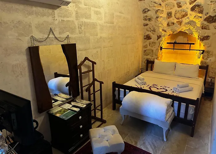 Sahmeran Otel & Cafe