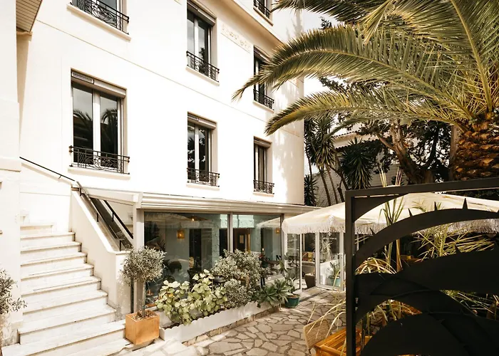 Hotel Le Petit Castel