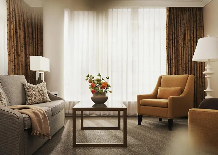 L'Hermitage Hotel