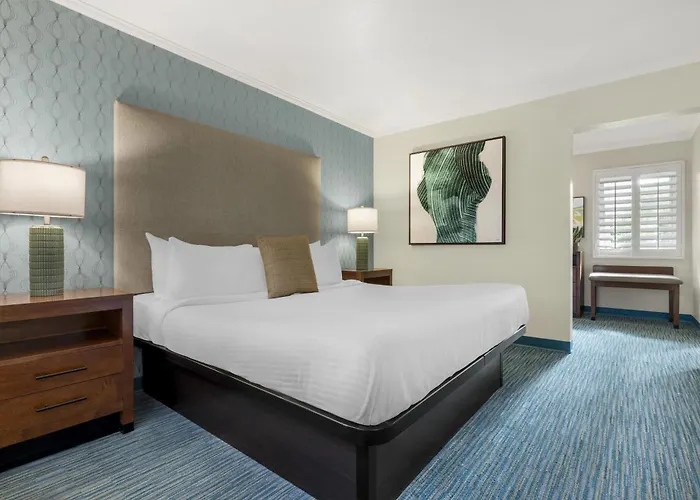 Best Western Plus Beach View Lodge Carlsbad