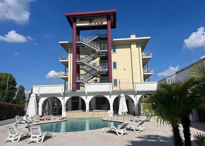 Hotel Rivus