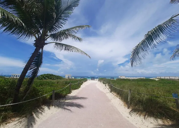 Stardust Hotel Miami Beach