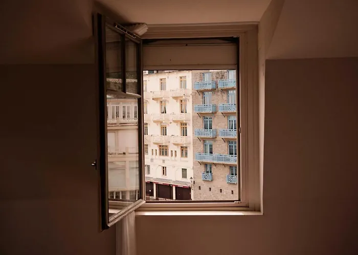 Hôtel De La Vallée