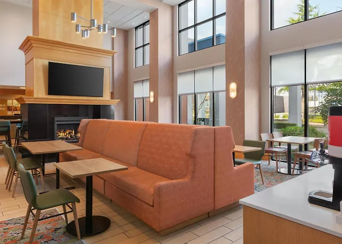Hampton Inn & Suites By Hilton Langley-Surrey
