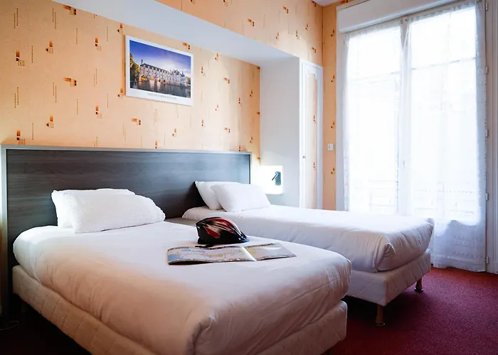 Logis Hotel Des Chateaux De La Loire