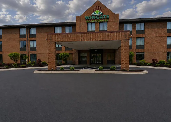 Wingate By Wyndham Livonia Hotel