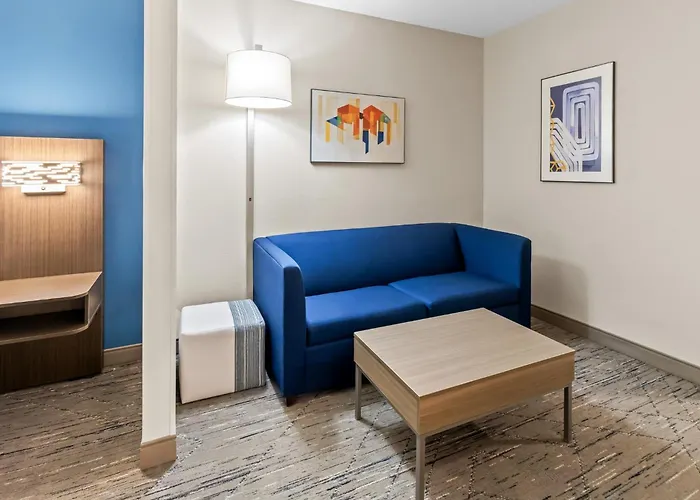 Holiday Inn Express & Suites Hebron - Cincinnati Airport By Ihg