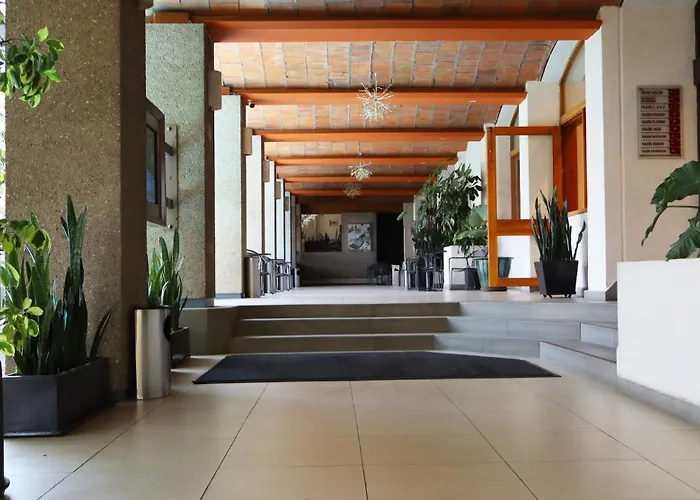 Hotel Fortin Plaza