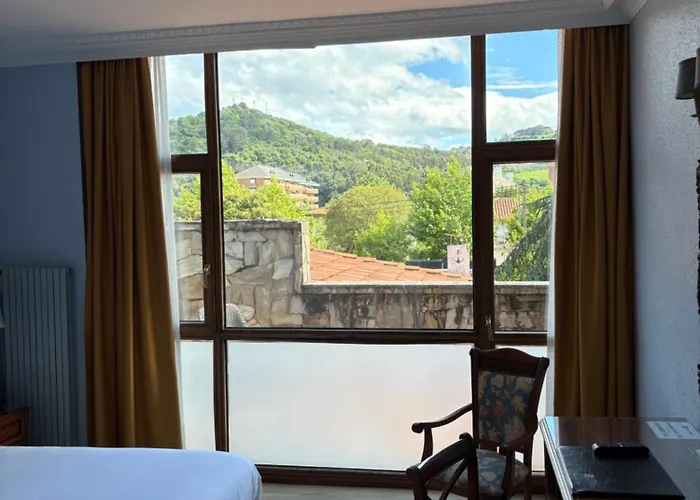 Hotel El Ancla Laredo