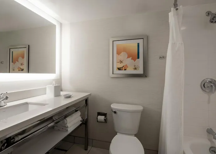 Fairfield Inn & Suites By Marriott Charlotte Uptown