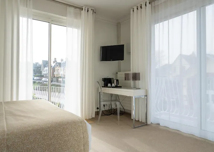 Hotel La Marine - Restaurant Marnage
