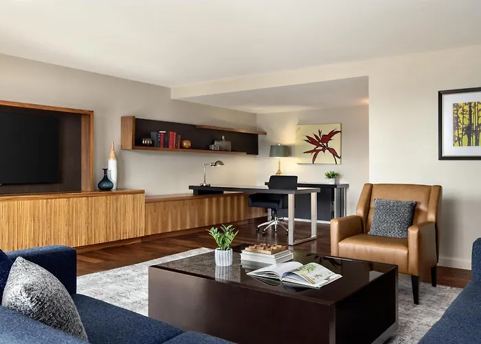 Doubletree By Hilton Pittsburgh-Green Tree Crafton