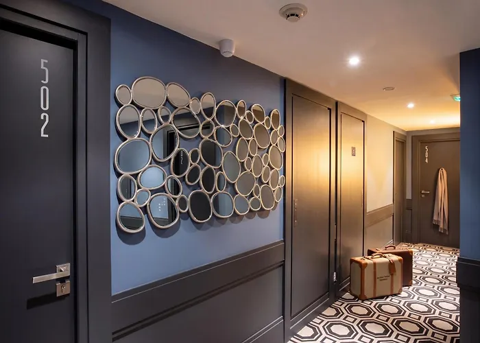 Hotel le Cinq Hyper - Centre