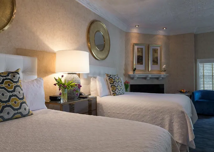 Chateau Inn And Suites