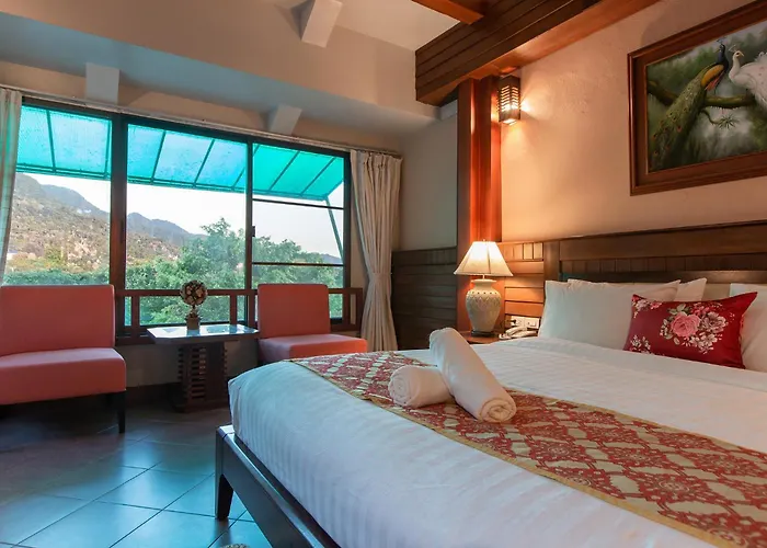 โรงแรมเขาใหญ่ฟ้าใส Khaoyai Fahsai Hotel