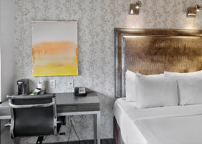 Times Square West Hotel, BW Signature Collection Nueva York