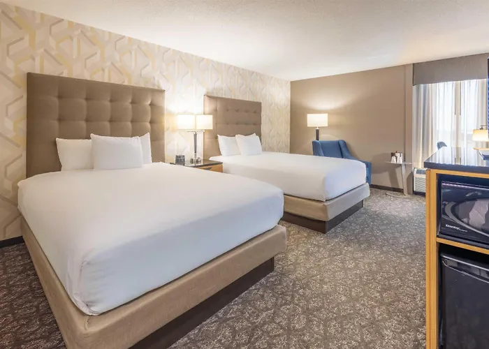 Drury Inn & Suites St. Louis Airport
