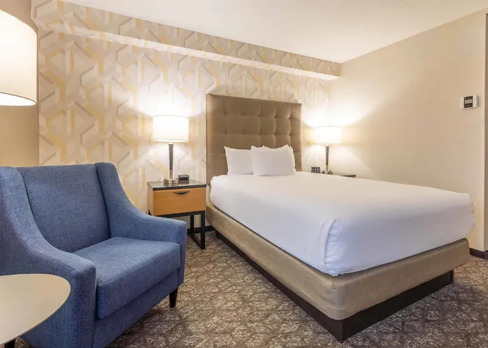Drury Inn & Suites St. Louis Airport