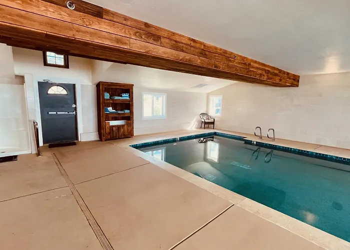 The Sandcastle Beachfront Hotel Lincoln City