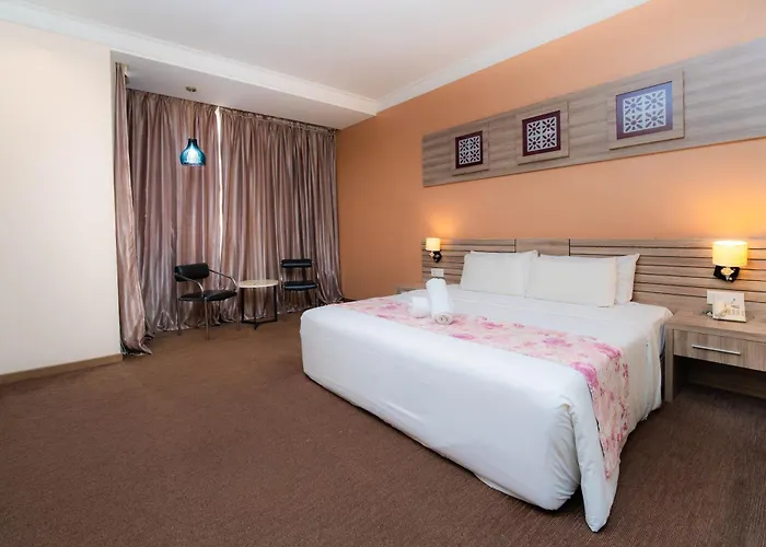 Hig Hotel & Convention