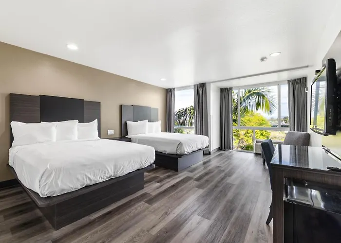 Oceanside, Ca - Marina / Camp Pendleton Hotel
