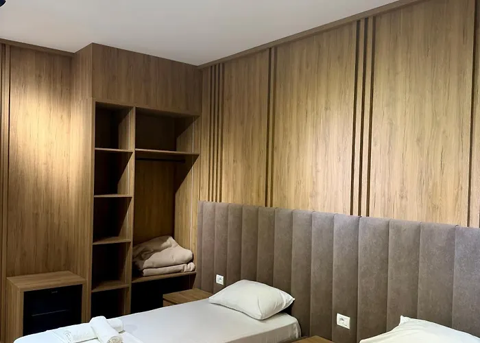 Karos Hotel Llaman