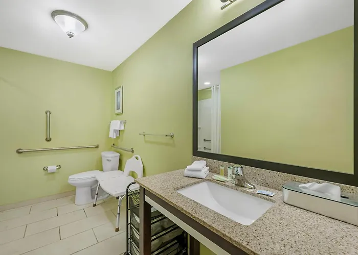 Sleep Inn & Suites Altoona North