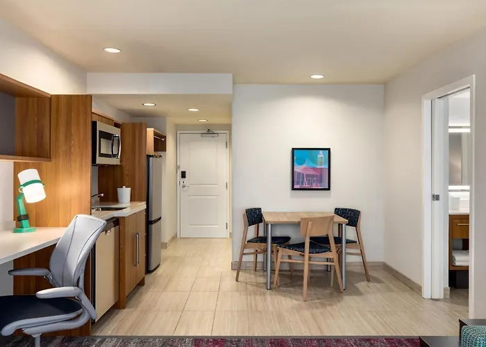 Home2 Suites By Hilton Farmington/Bloomfield
