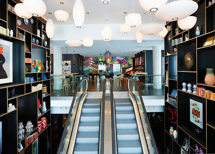 Hotel citizenM Paris La Défense à Nanterre