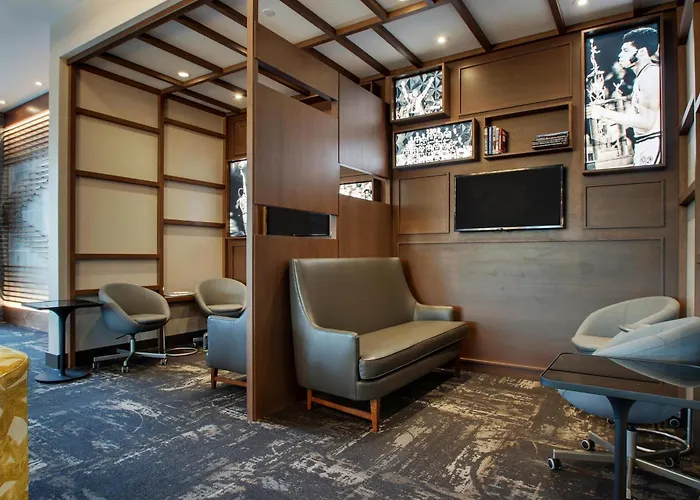 Hyatt Place Milwaukee Downtown