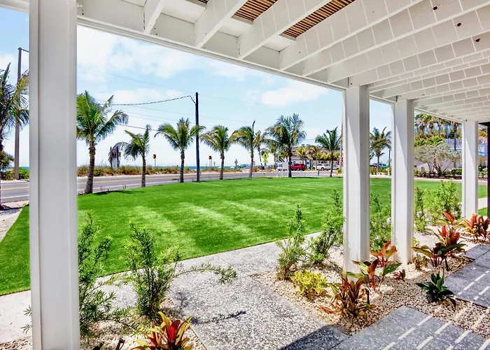 Tropic Isle At Anna Maria Island Inn