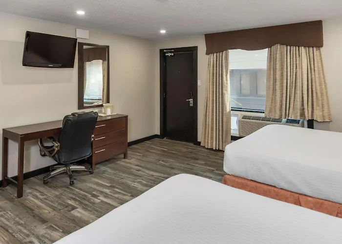 Econo Lodge Inn & Suites Medicine Hat Highway 1