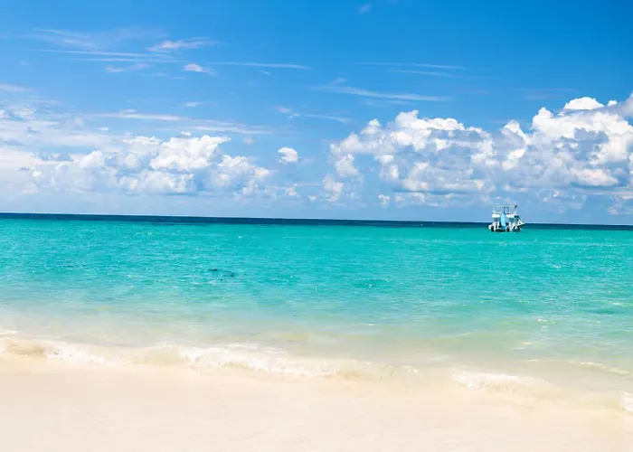 Villa Blanca Beach Club