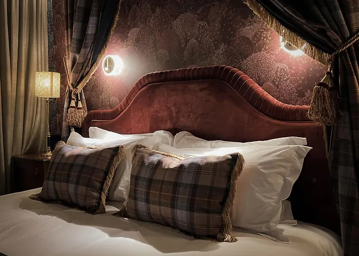 Glencruitten House