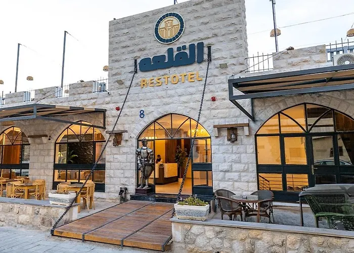 Alqalah Restotel فندق ومطعم القلعة
