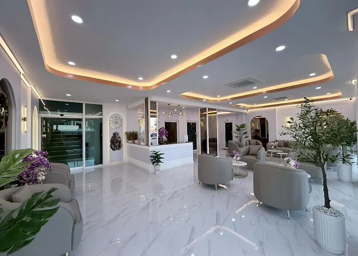 Lopburi Sity Hotel โรงแรมลพบุรี ซิตี้