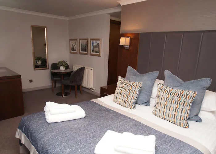 Golden Lion Hotel