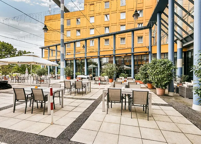 Trans World Hotel Donauwelle