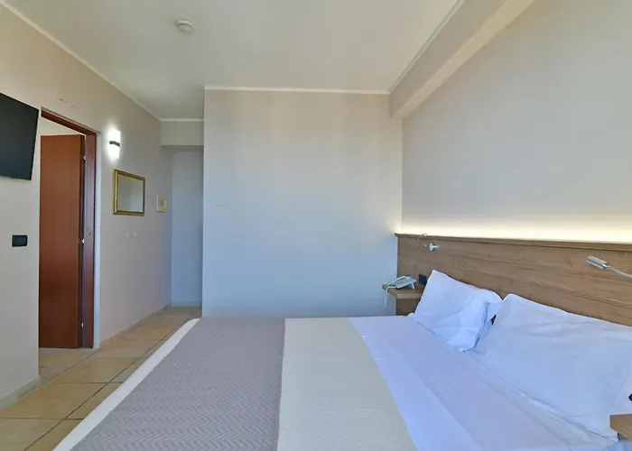 Hotel & Apartments Villa Linda