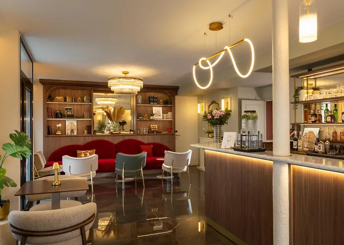 Hotel De Sevigne Paris