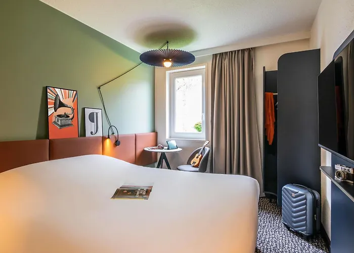 Ibis Nuits Saint Georges