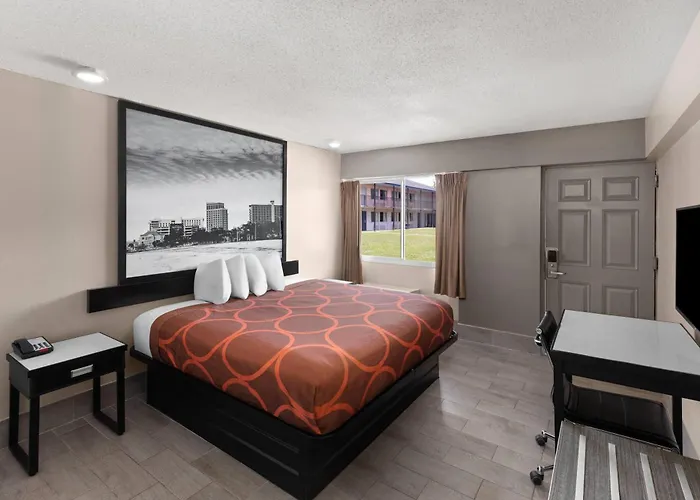 Super 8 By Wyndham Biloxi At The Beach