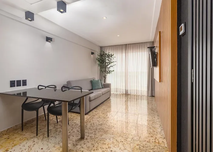 Coral Plaza Apart Hotel