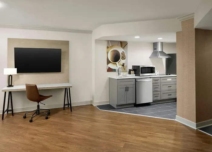 Four Points By Sheraton Richmond Airport
